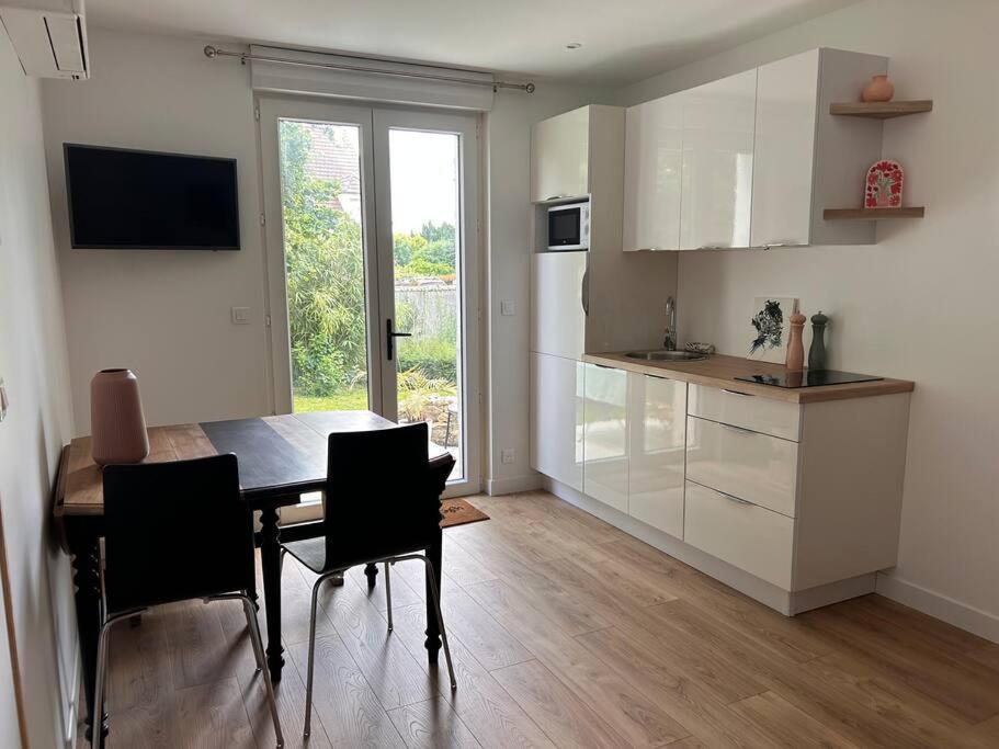 Petite Maison Proche - 20 Min En Voiture Apartment *